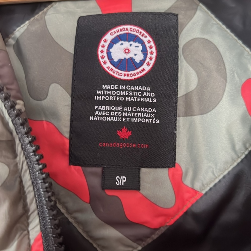 Authentic Canada Goose Jacket - image 6